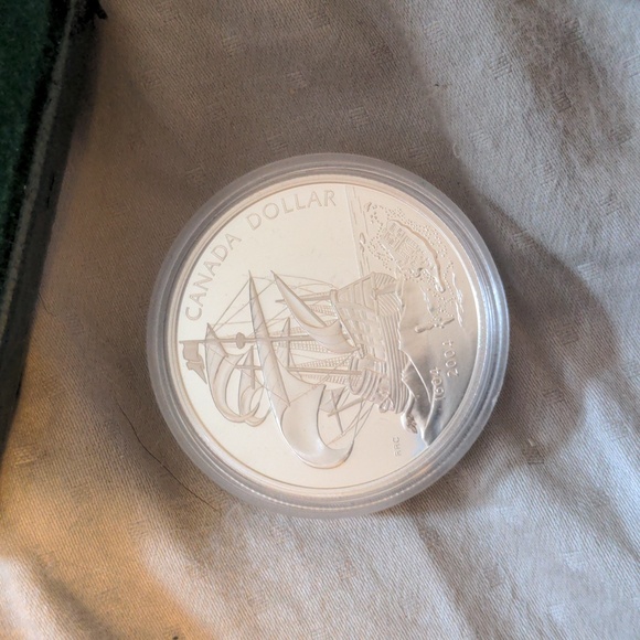 2004 Proof Silver Dollar Canada Dollar 1604 2004 - Picture 4 of 14